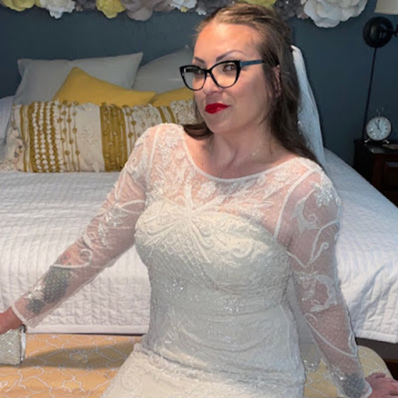 Meet your Posher, Angela - Picture 1 of 1